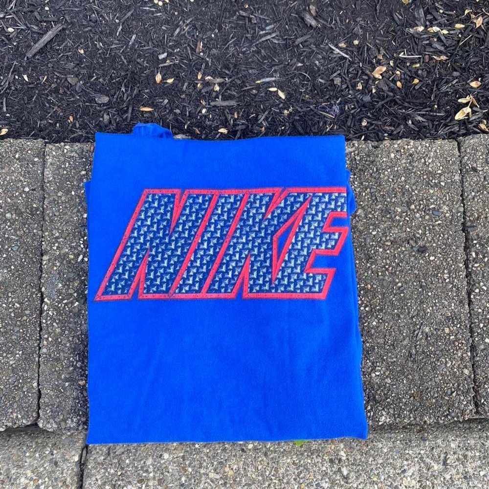Nike Tee